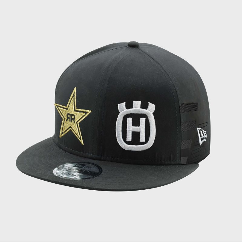 Casquette Husqvarna X Rockstar "Replica Team Flat Cap" (2024)